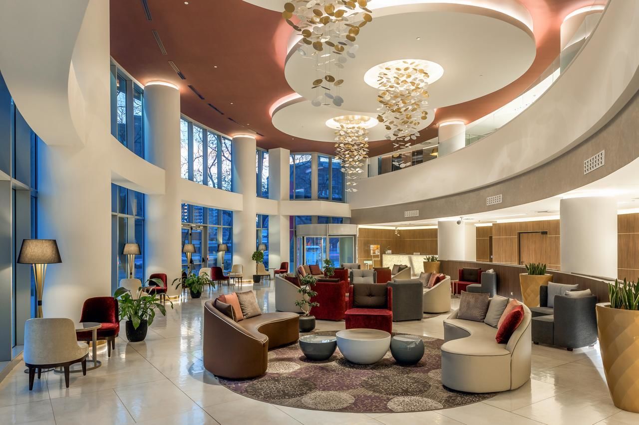 Отель DoubleTree by Hilton Yerevan City Centre Ереван-16