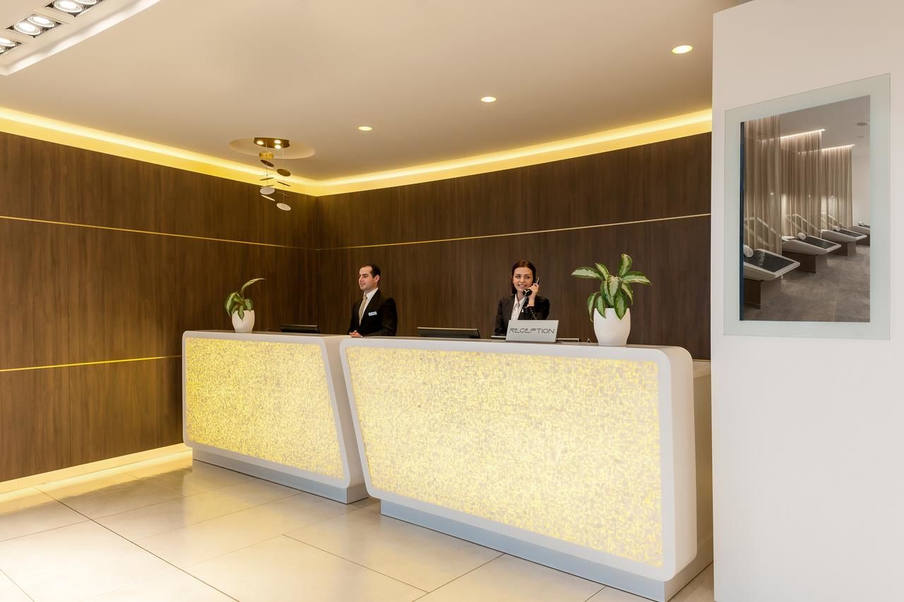 Отель DoubleTree by Hilton Yerevan City Centre Ереван-44