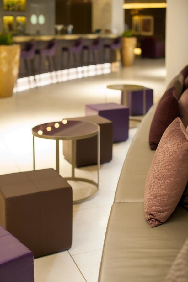 Отель DoubleTree by Hilton Yerevan City Centre Ереван-47