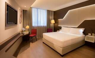 Отель DoubleTree by Hilton Yerevan City Centre Ереван-1